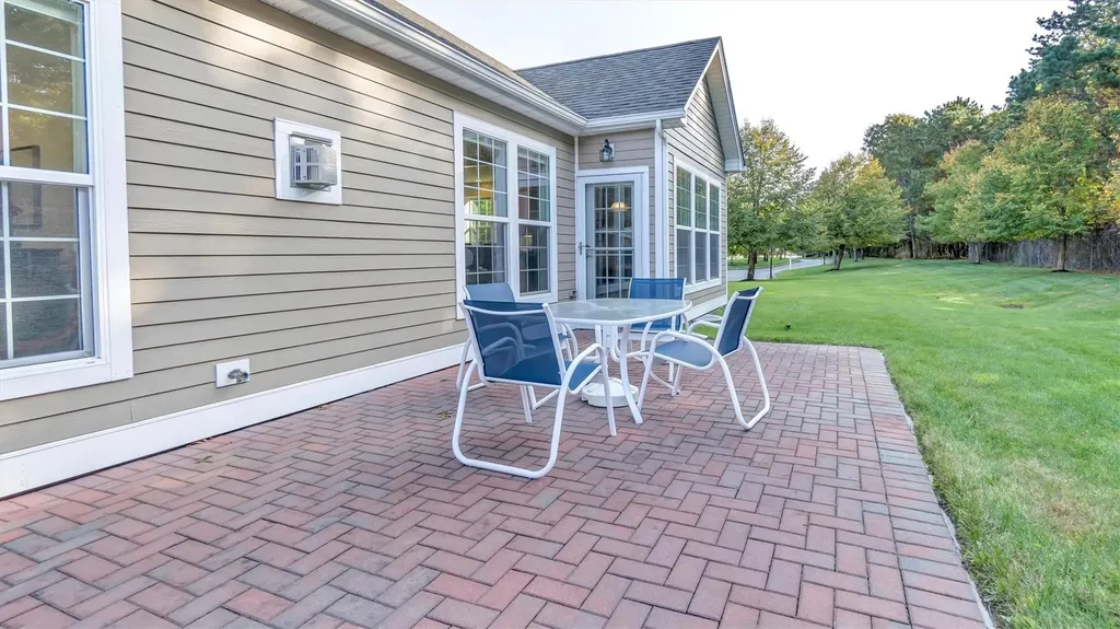 151 Alexandra Way Westhampton NY 11977