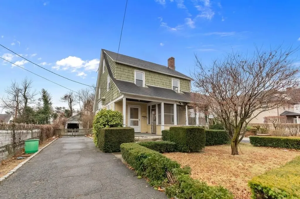 12 Breuer Avenue Great Neck NY 11023