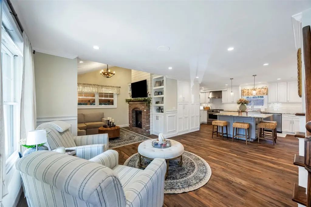 41 Parnell Drive Smithtown NY 11787