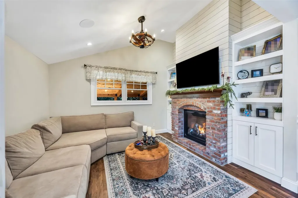 41 Parnell Drive Smithtown NY 11787