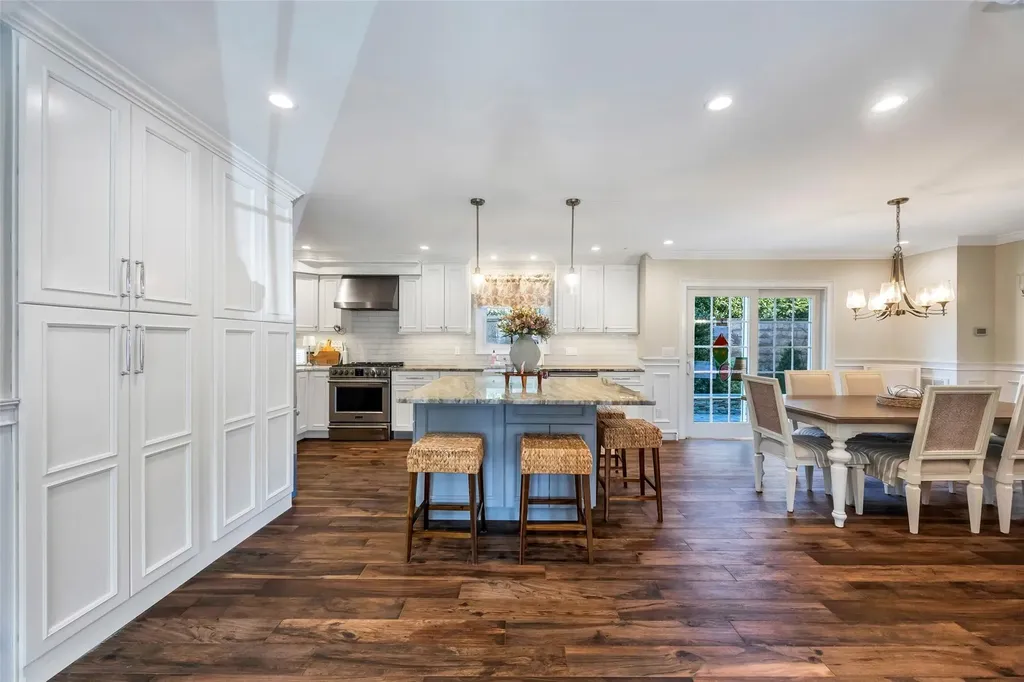 41 Parnell Drive Smithtown NY 11787