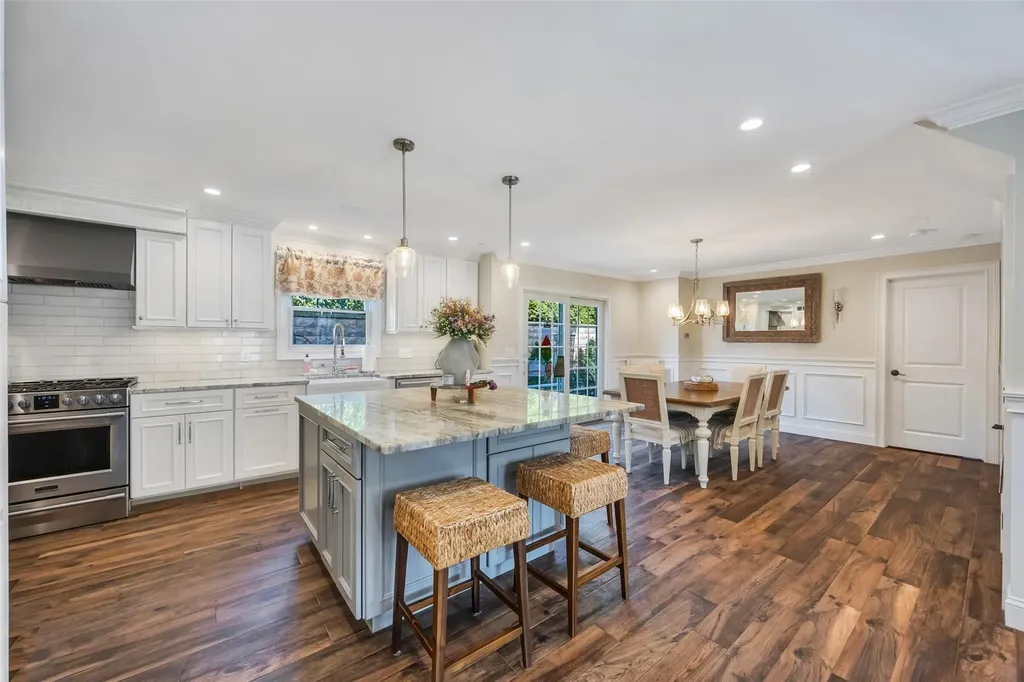 41 Parnell Drive Smithtown NY 11787