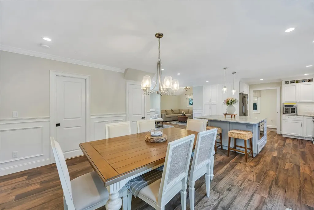 41 Parnell Drive Smithtown NY 11787