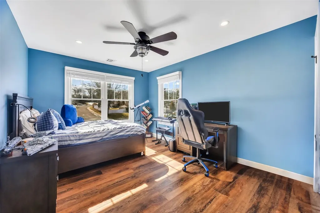 41 Parnell Drive Smithtown NY 11787