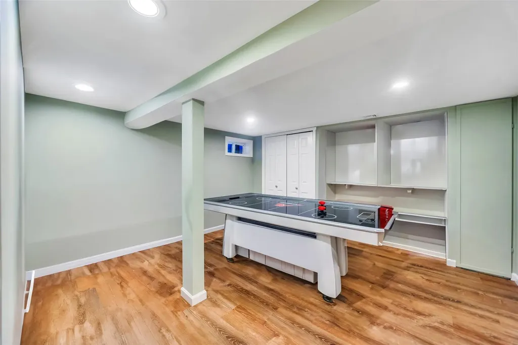 41 Parnell Drive Smithtown NY 11787