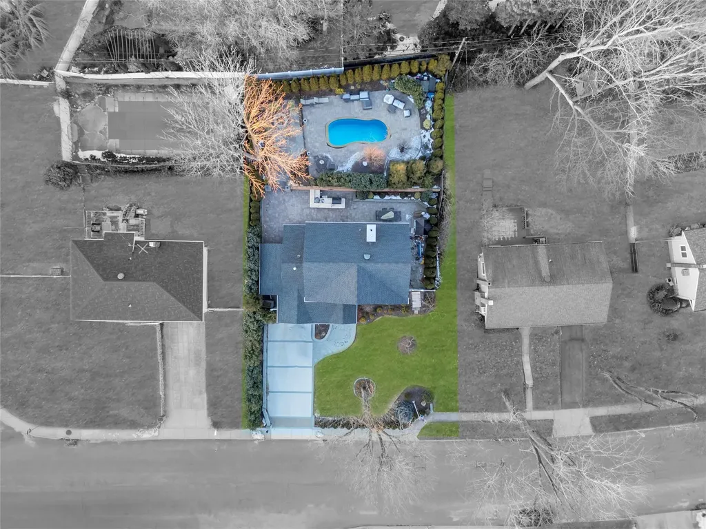 41 Parnell Drive Smithtown NY 11787
