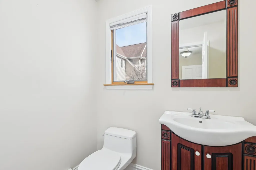 2481 Harvey Avenue Oceanside NY 11572
