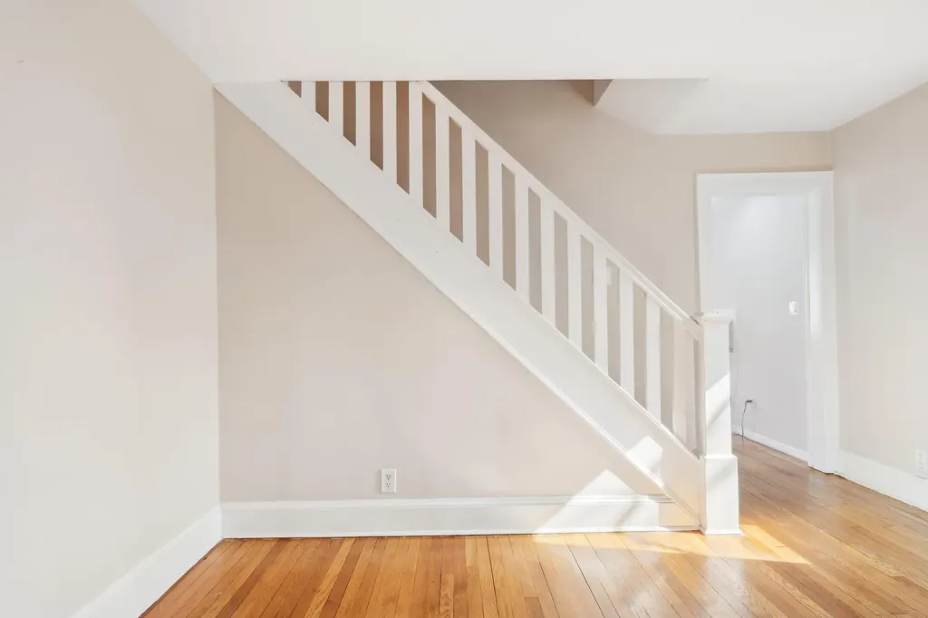 2481 Harvey Avenue Oceanside NY 11572