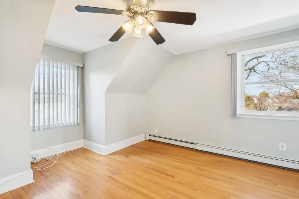 2481 Harvey Avenue Oceanside NY 11572