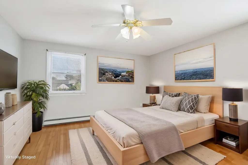2481 Harvey Avenue Oceanside NY 11572