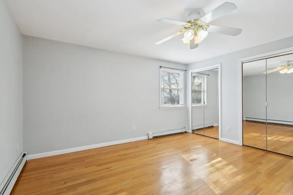 2481 Harvey Avenue Oceanside NY 11572