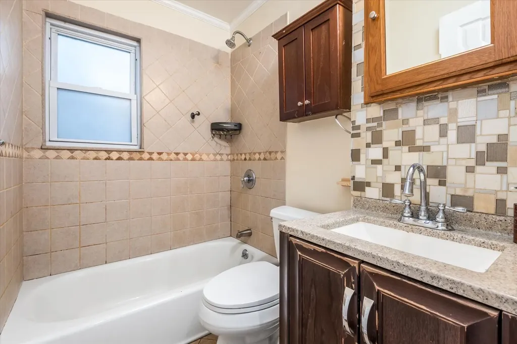 8258 89th Street Glendale NY 11385