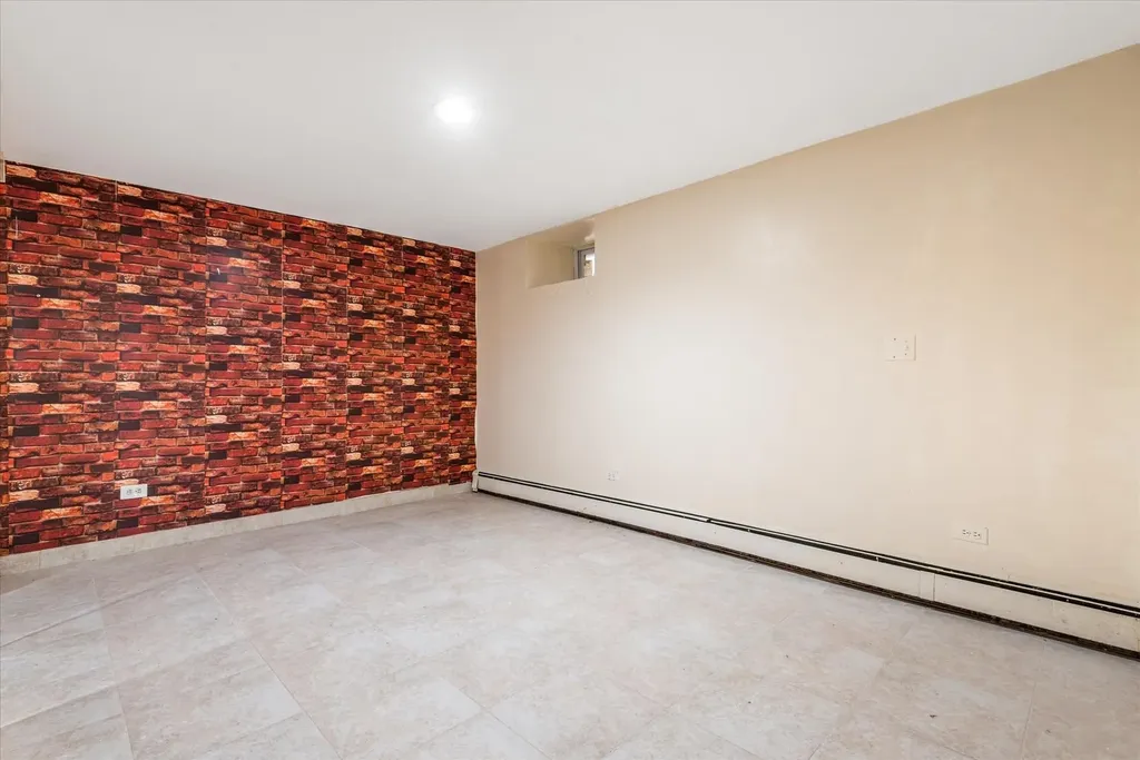 8258 89th Street Glendale NY 11385