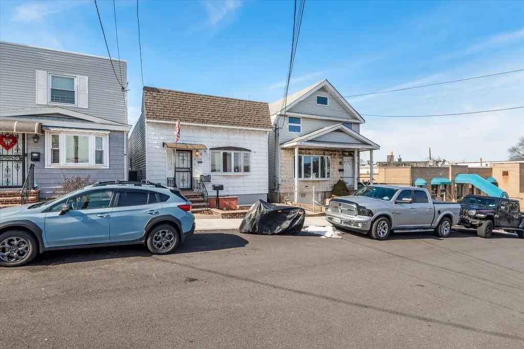 8258 89th Street Glendale NY 11385