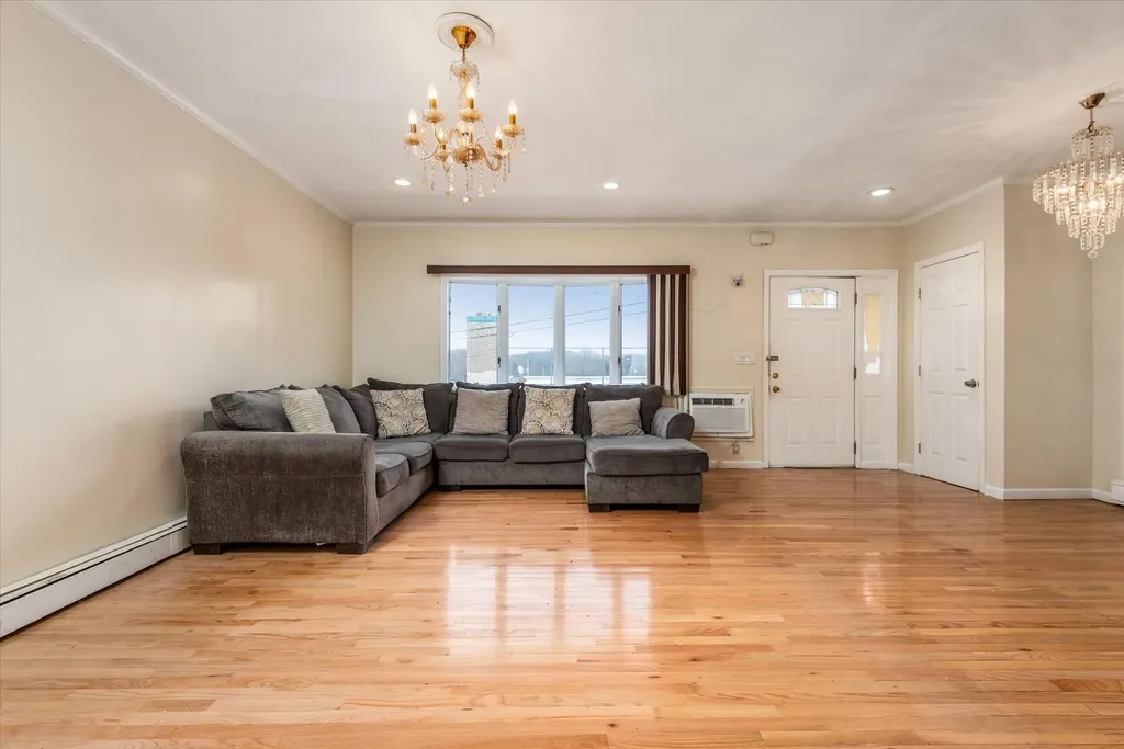 8258 89th Street Glendale NY 11385