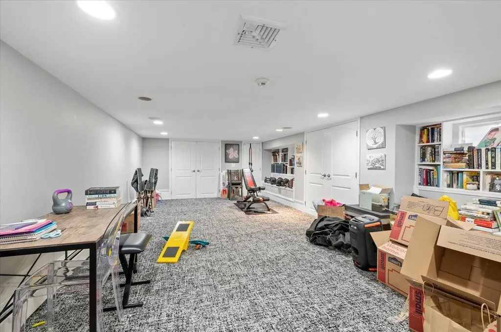 577 Barnard Avenue Woodmere NY 11598