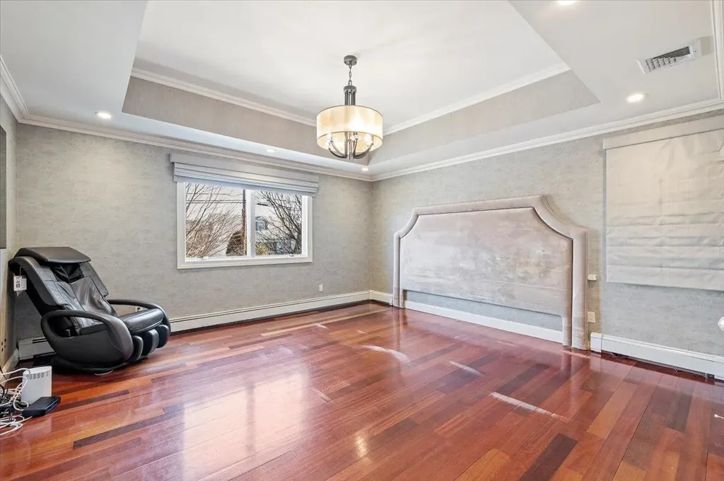 577 Barnard Avenue Woodmere NY 11598