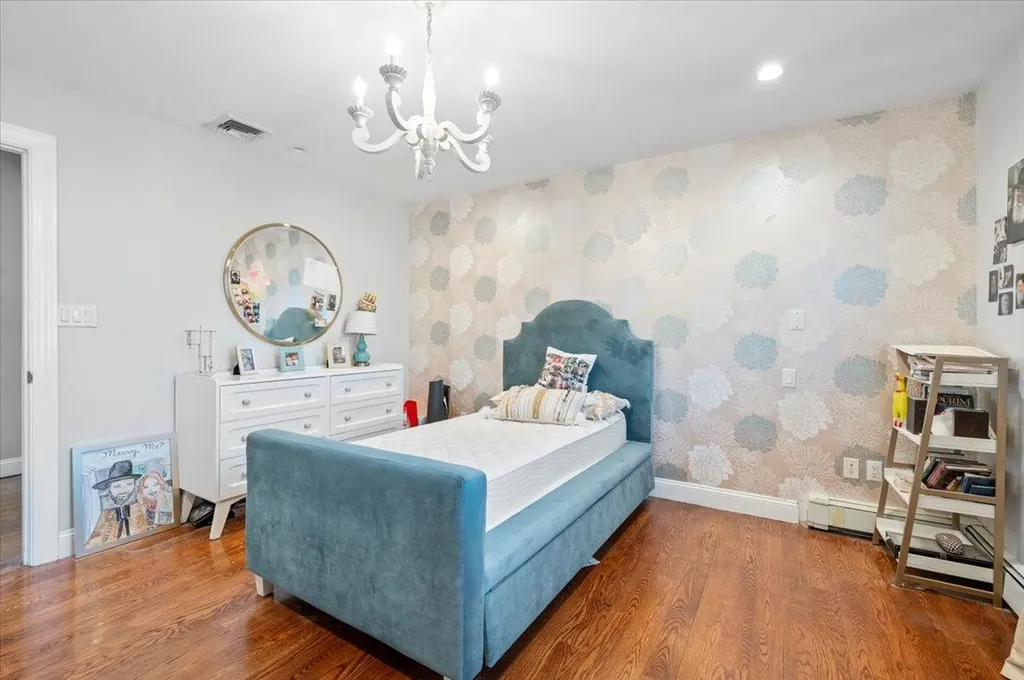 577 Barnard Avenue Woodmere NY 11598