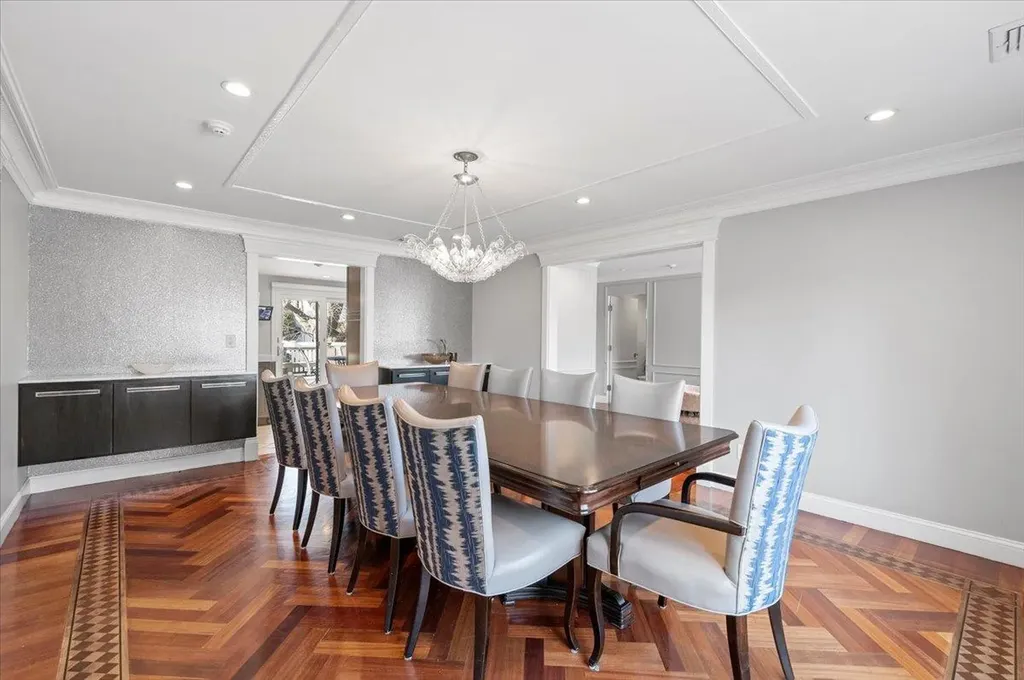 577 Barnard Avenue Woodmere NY 11598