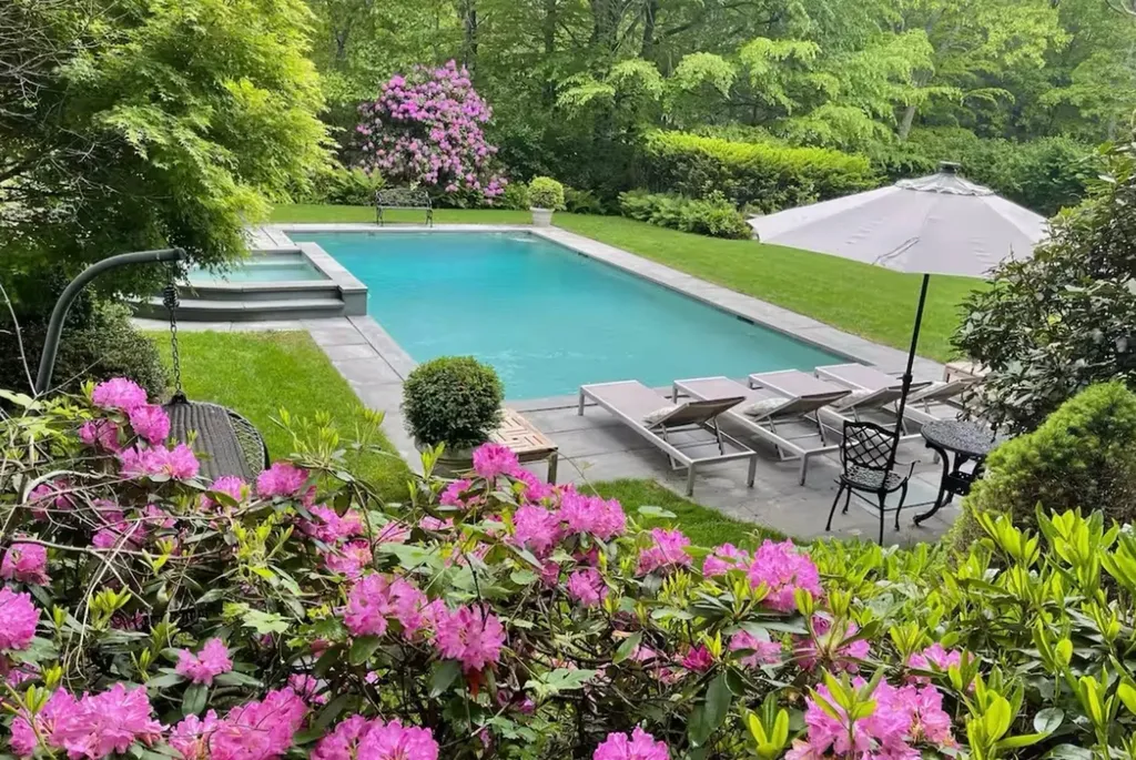 7 Wooded Oak Lane East Hampton NY 11937