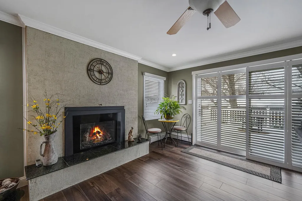 24 Lucinda Drive Babylon NY 11702