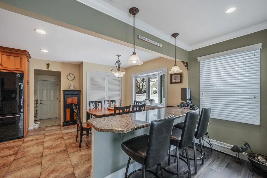 24 Lucinda Drive Babylon NY 11702