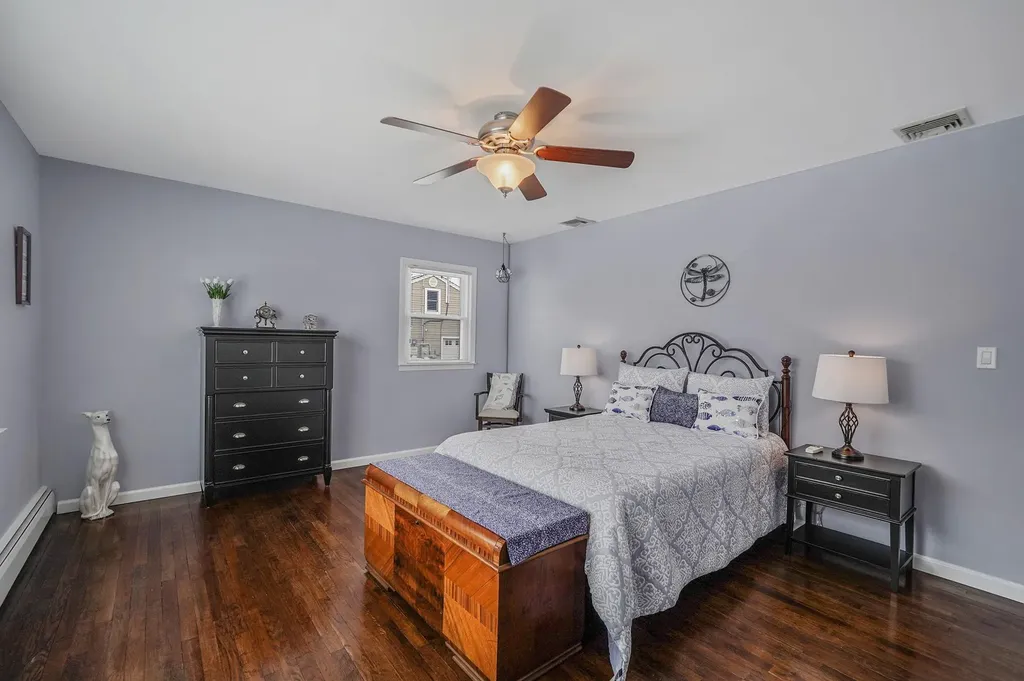 24 Lucinda Drive Babylon NY 11702