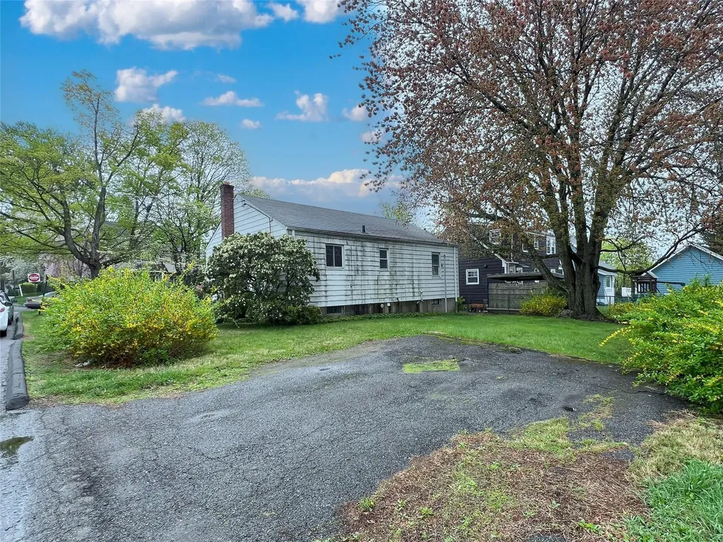 13 Highview Avenue Rye Brook NY 10573