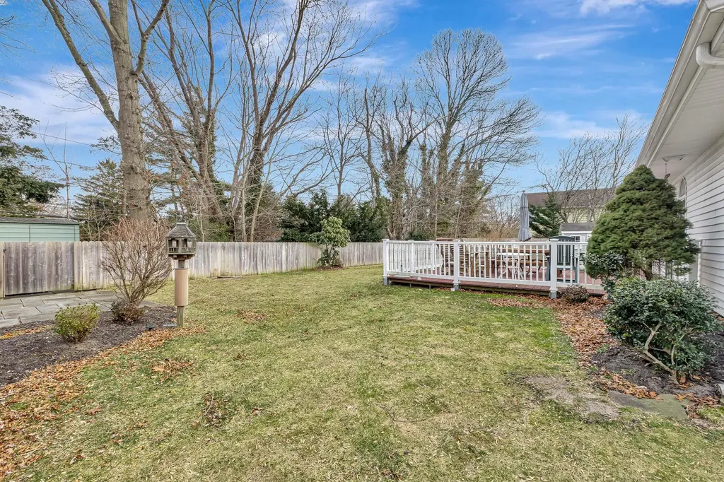 3 Shelbourne Lane Stony Brook NY 11790