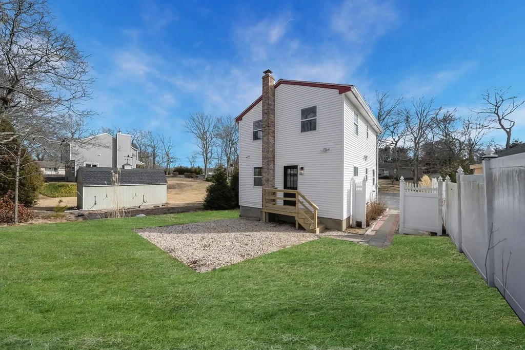 54 Ocean Avenue Hampton Bays NY 11946