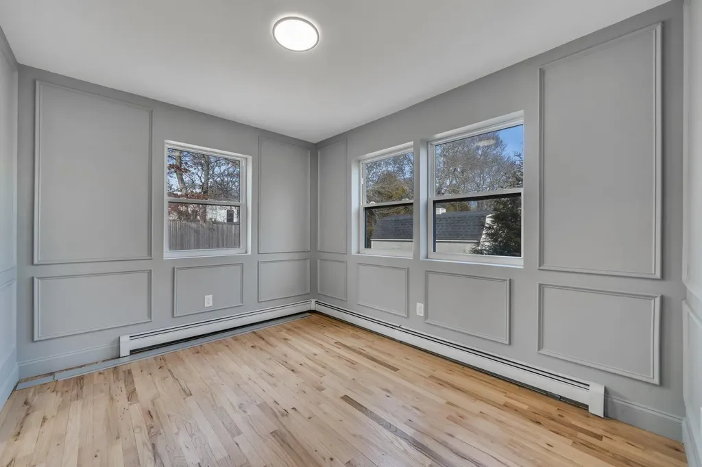 54 Ocean Avenue Hampton Bays NY 11946