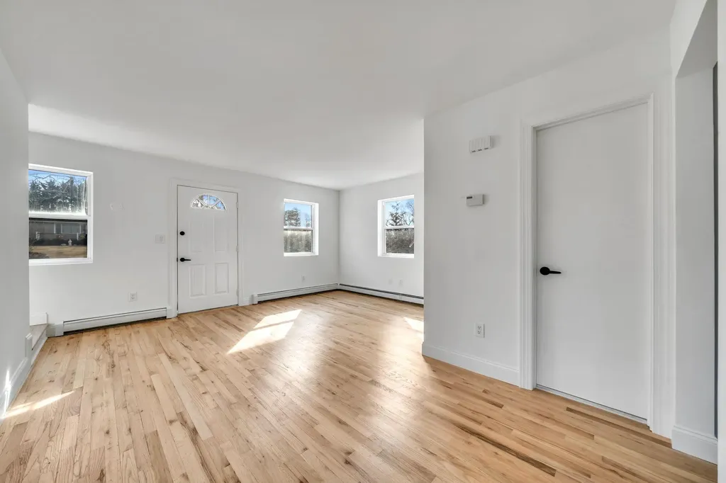 54 Ocean Avenue Hampton Bays NY 11946
