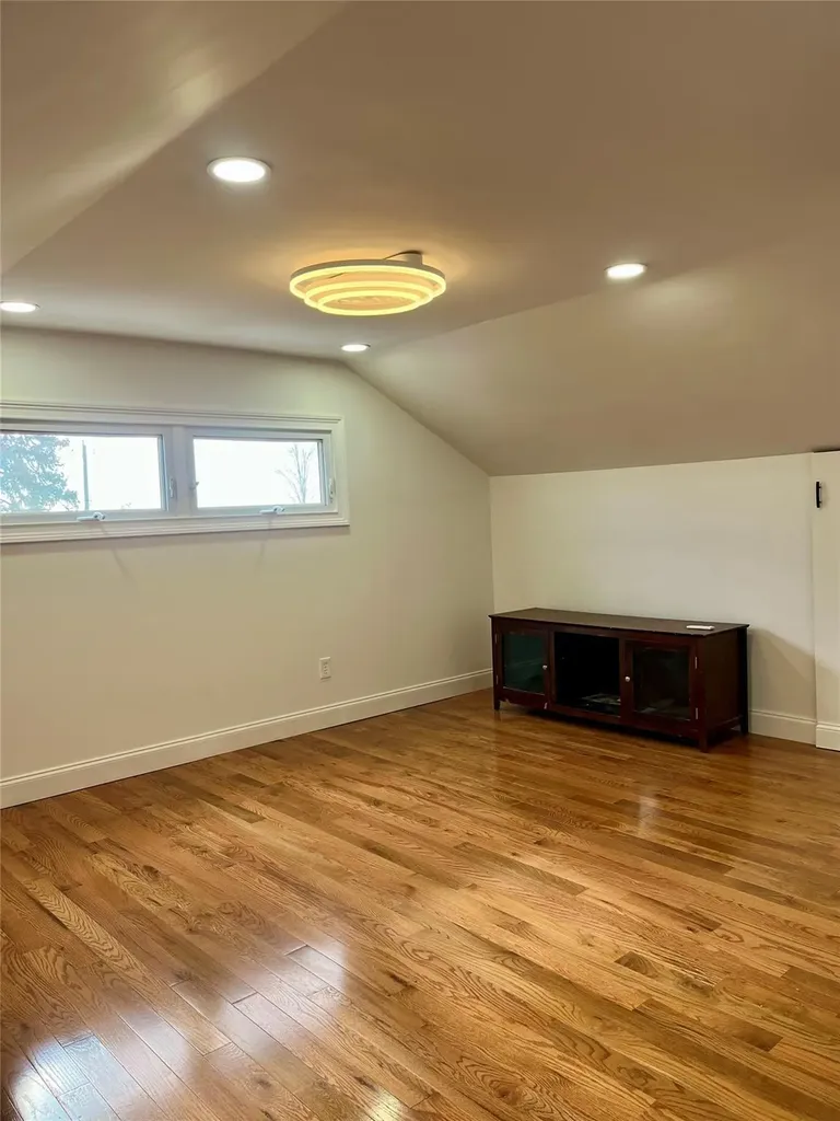 49 Bedford Avenue Middletown NY 10940