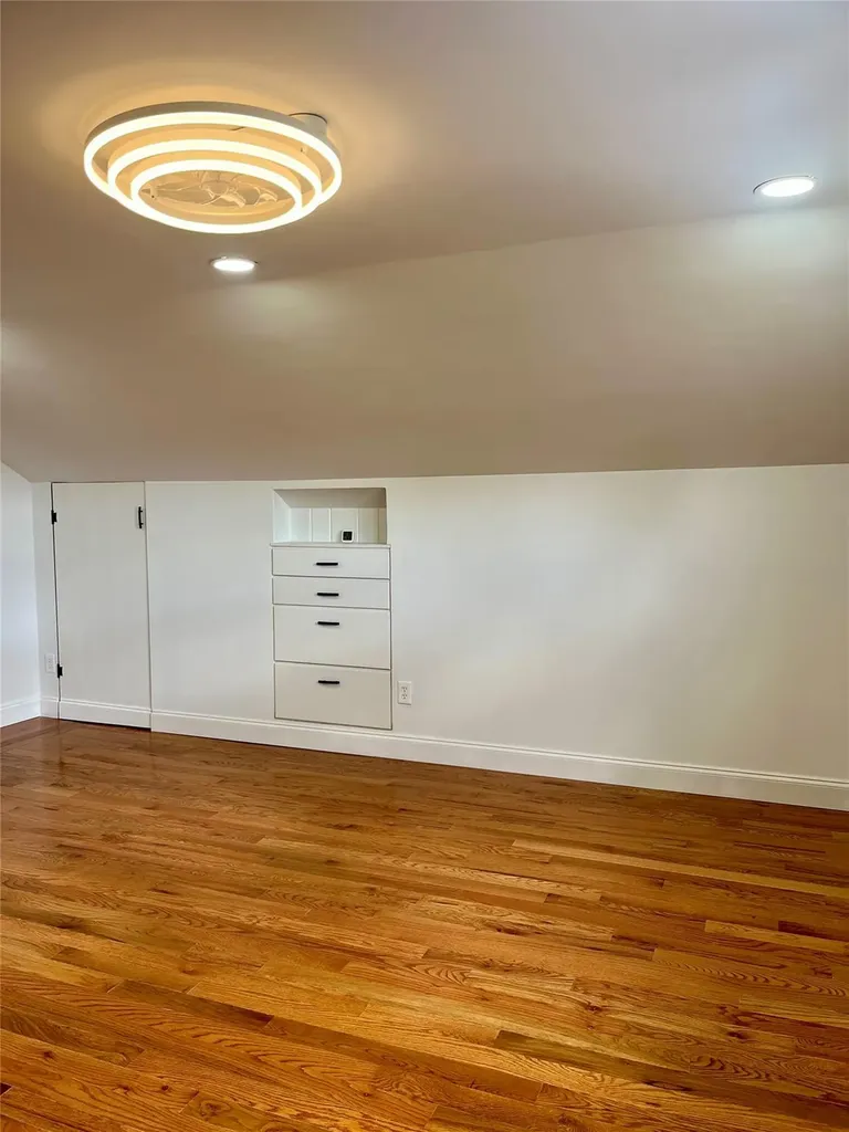 49 Bedford Avenue Middletown NY 10940