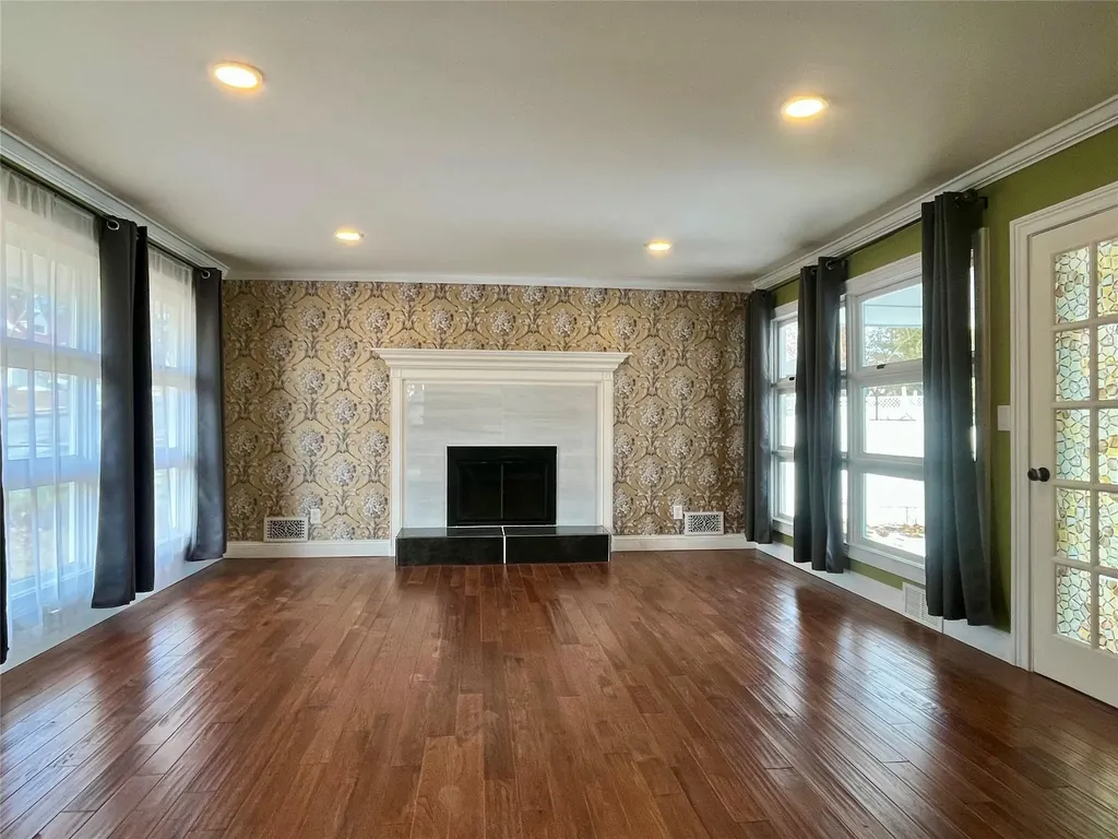 49 Bedford Avenue Middletown NY 10940