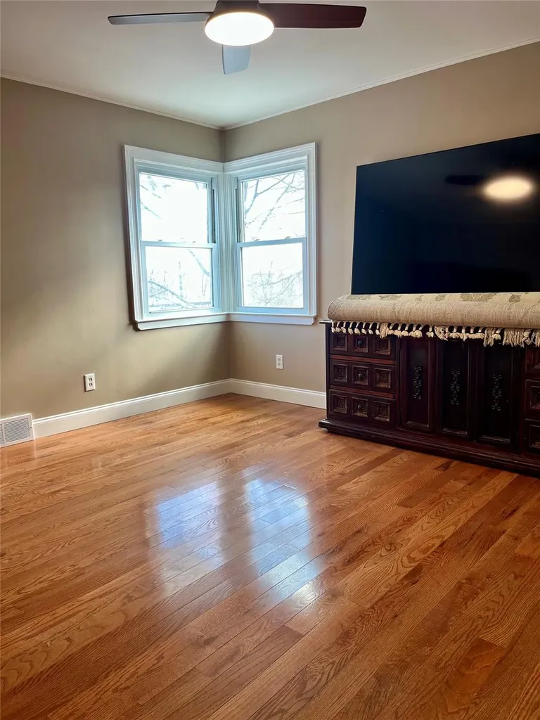 49 Bedford Avenue Middletown NY 10940
