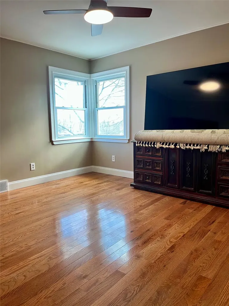 49 Bedford Avenue Middletown NY 10940