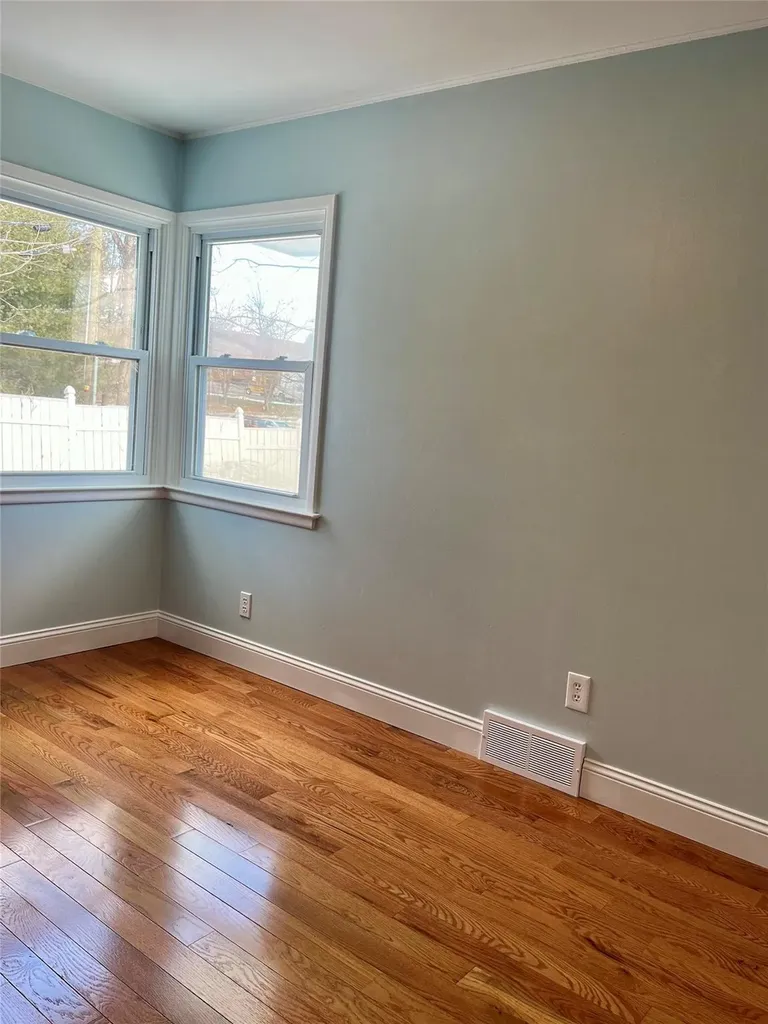 49 Bedford Avenue Middletown NY 10940