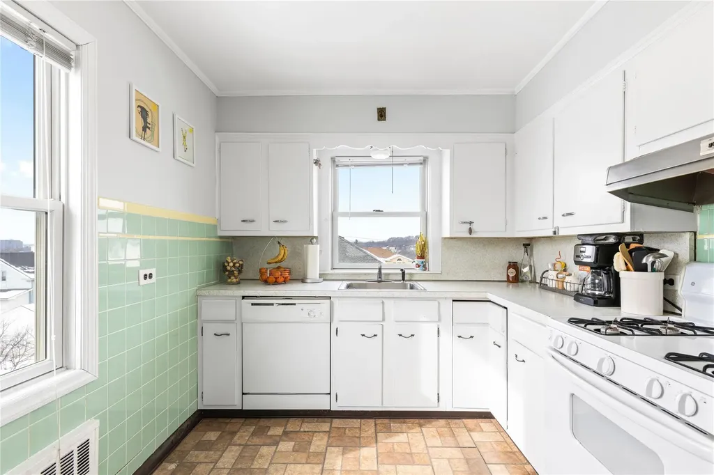 25 Lakeview Avenue West Harrison NY 10604
