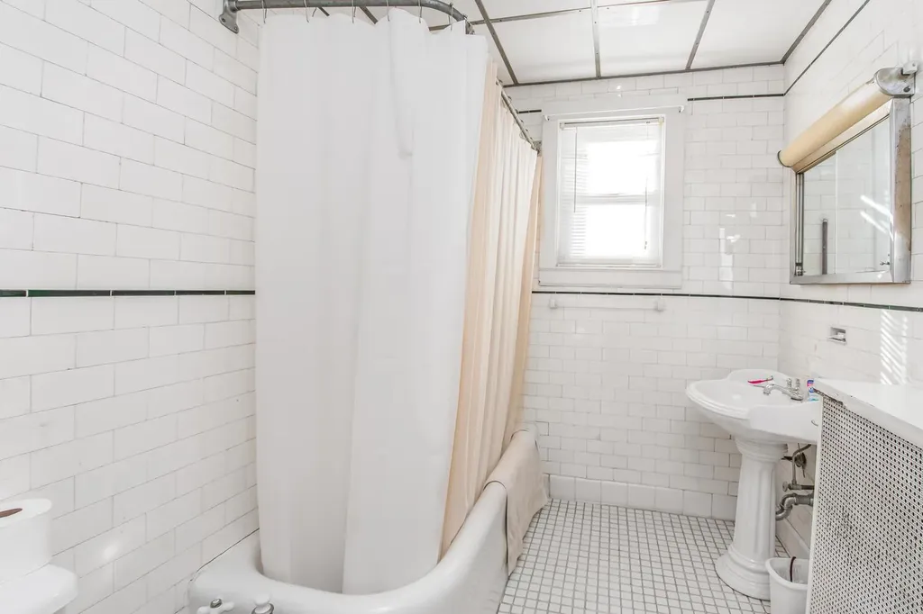 130 East 236th Street Bronx NY 10470