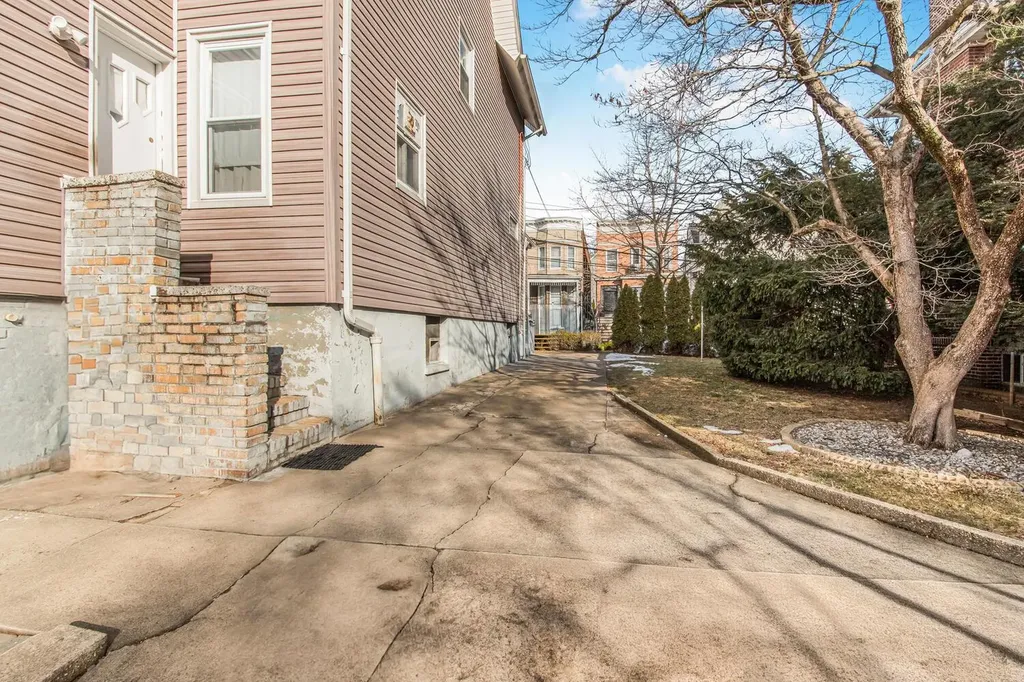 130 East 236th Street Bronx NY 10470