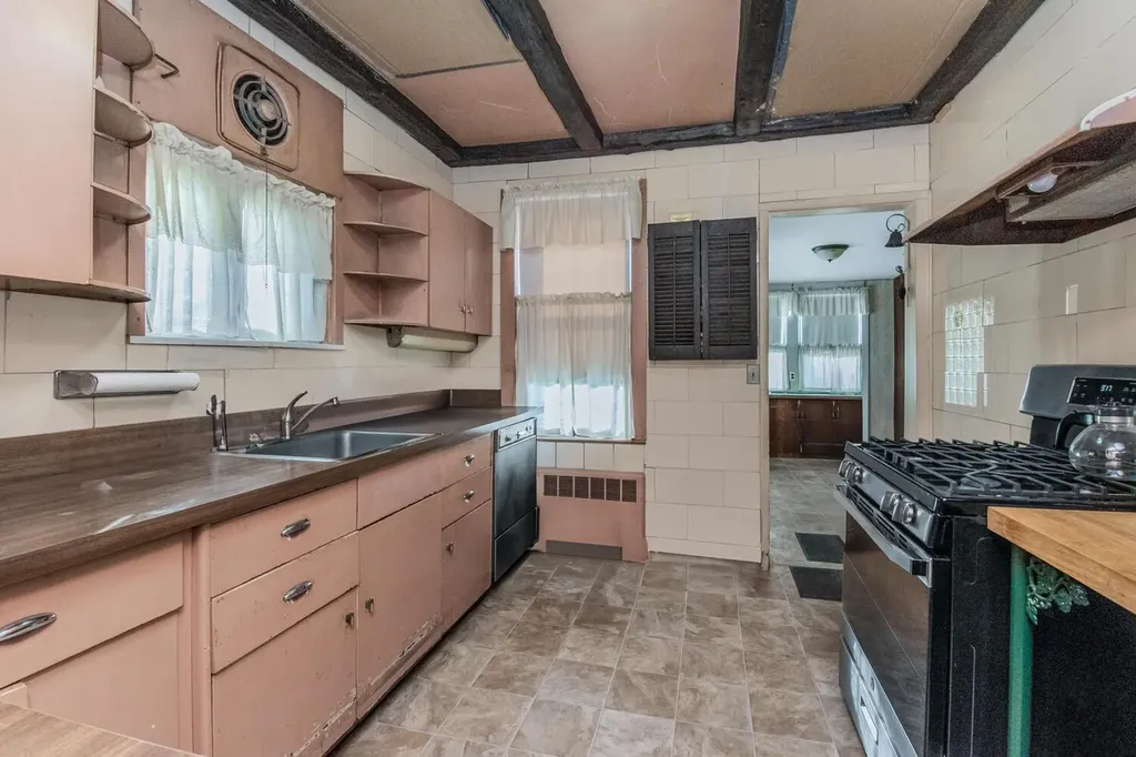 130 East 236th Street Bronx NY 10470