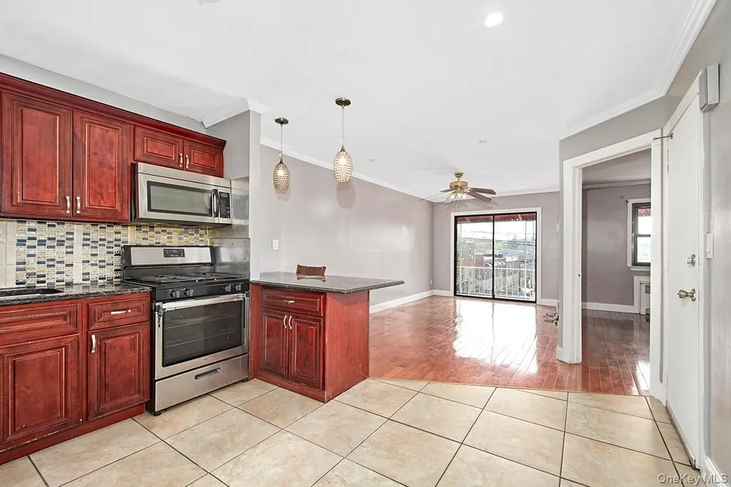 4016 Wilder Avenue Bronx NY 10466