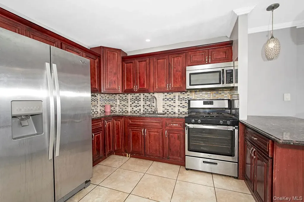 4016 Wilder Avenue Bronx NY 10466