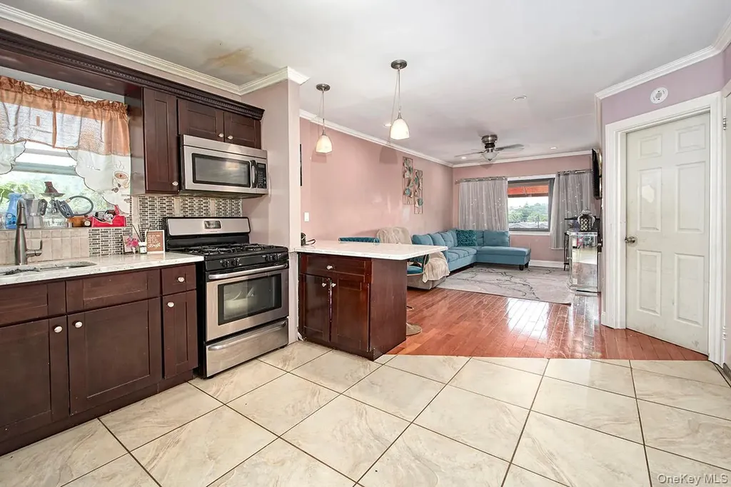 4016 Wilder Avenue Bronx NY 10466