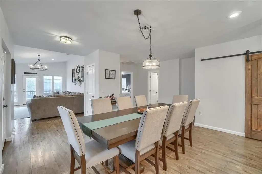 29 Lakeside Drive New Windsor NY 12553