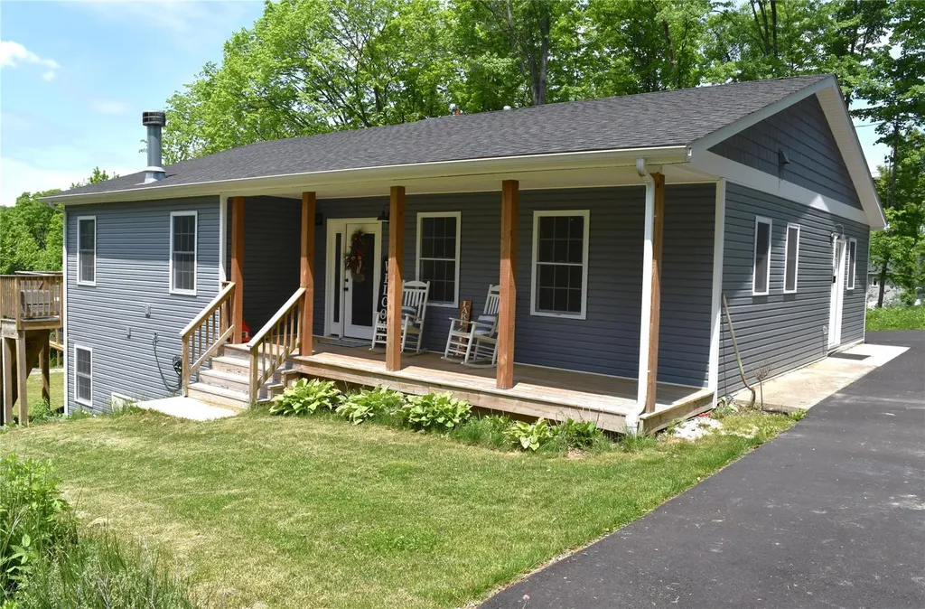29 Lakeside Drive New Windsor NY 12553