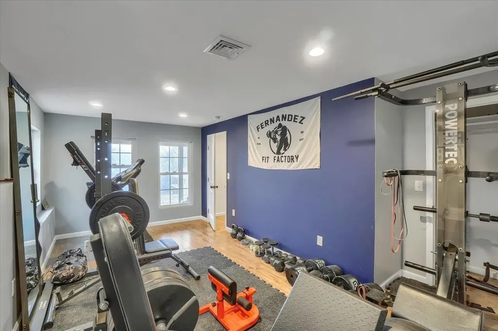 29 Lakeside Drive New Windsor NY 12553