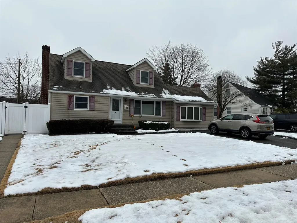 754 Bruce Drive Wantagh NY 11793
