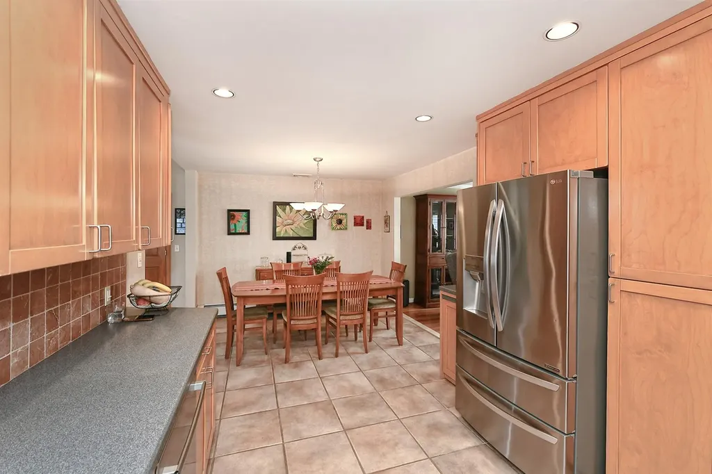 50 Parkview Circle Bethpage NY 11714